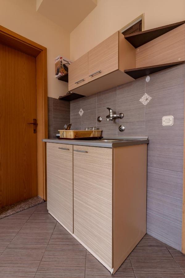 Denicia Apartments オフリド エクステリア 写真